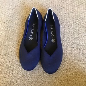 Rothy’s Women Navy Round Toe Flat • 8.5